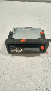 (1) JVC car stereo untested