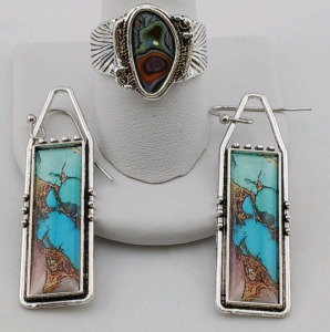 (2) Desert Flame Jewelry Set - (1) Southwest Mosaic Ring - 10 (2) Rectangular Turquoise-Inspired Earrings