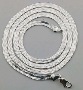 (1) Herringbone Chain Necklace - 925