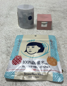 (1) Keana Rice Mask (1) Lissage Deep Clean Powder (1) Sakura C Cream (1) NMN 30000 Caviar
