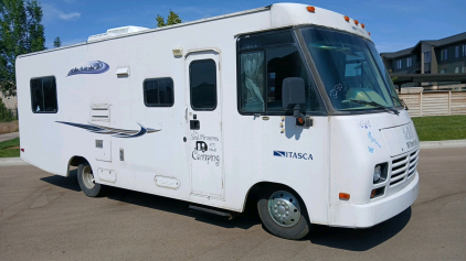 1993 CHEVROLET ITASCA - 70K MILES! SLEEPS 4-5 COMFORTABLY!