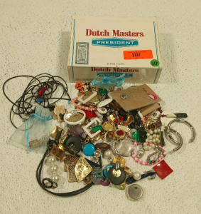 (1) Box of Vintage Pins, Earrings, Costume Jewlery, ETC.