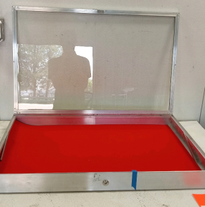 (1) Jewelry Display Case