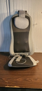 Sharper Image Smartsense Shiatsu Realtouch Massaging Chair Pad with Extra Cushion