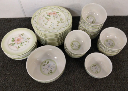 Beautiful Cottage Trellis Collection Dish Set By Tracy Porter