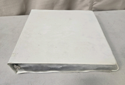 Binder Of 1986 Topps Baseball Cards