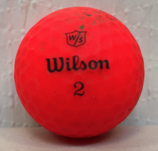 20+ Red Wilson Golfballs