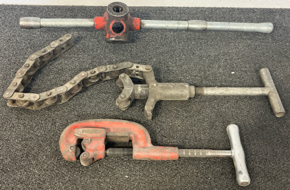 RIDGID 31-A NPT Three-Way Pipe Threader, Chain Pipe Wrench & Pipe Cutter