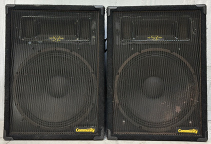 1 Pair of Community Professional Loudspeakers