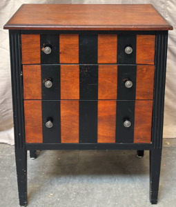 Wooden 3-Drawer Nightstand