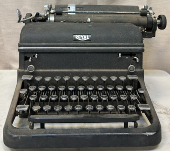 Antique Royal Typewriter