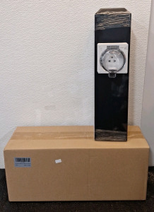 (1) Outdoor/ Weatherproof Outlet