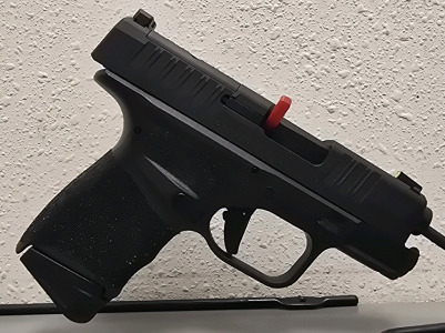 *New* Springfield Armory Hellcat 9mm Semi Automatic Pistol-- BA400621