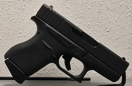 *New* Glock 43 9mm Semi Automatic Pistol W/ Case And Extra Magazine-- AFLG554