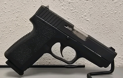 Kahr Arms P9 9mm Semi Automatic Pistol W/ Case And Exyra Magazines-- EA8014