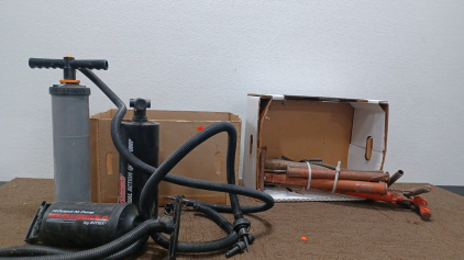 (8) Air Pumps.