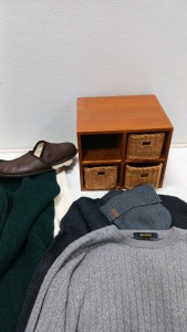 Sweaters - UGG Slipper - Wickor Storage