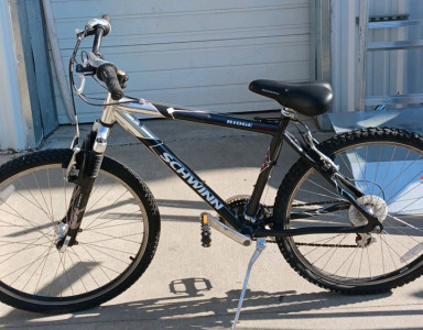 Schwinn Ridge Aluminum Black & Silver Bike