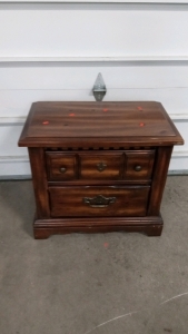 (1) Real Wood Chest Of Drawers in Great Condition 27inx16in