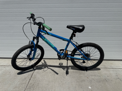 (1) 20&rdquo; BCA Cross Fire Blue Kids Bike