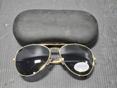 Vintage Double-Bridge Frame Outlook Sunglasses by Bousch & Lomb w/ Hard Case / $100 Value!