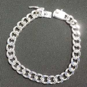 925. Flat Curb Chain Link Bracelet