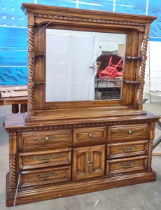 68"x 18"x 32&frac12;" Vintage Oak Carved Twisted Frame Bedroom Dresser W/ 56"x 9"x 44"Illuminated Mirrored Backsplash