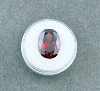 (1) 10.90ct. Pigeon Blood Red Ruby VVS Faceted Diamond Cut Gemstone