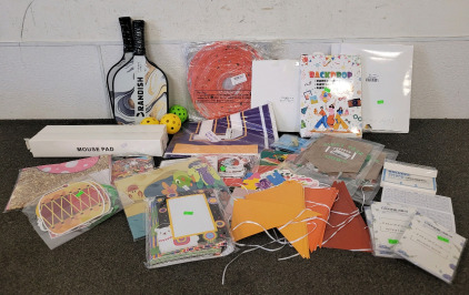 PickleBall Paddles, Party Decorations, And Mouse Pads