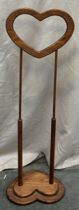 1980&rsquo;s Country Craft Wood Heart Quilt Hanger