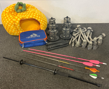 Outdoor Sidewalk Lights, (4) Arrows, Pet Bed & Lunchbox