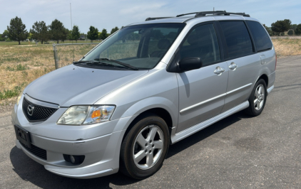 2003 MAZDA MPV - SUNROOF! DVD PLAYER!