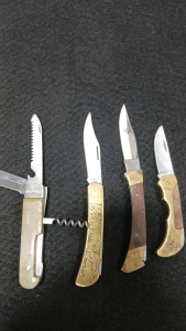 (4) Foldable Pocket Knives