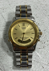 (1) Casio Quartz 50M Men's Watch