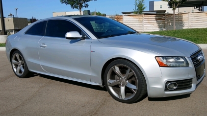 2010 AUDI A5 - AWD!