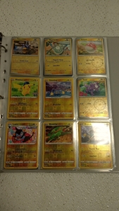 Huge Binder of 160+ Pok&eacute;mon Cards W/ Tons of Holos and Rares