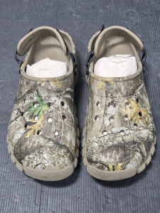 CROCS Realtree Forest Camo Shoes - Size 10M/12W