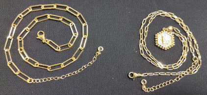 A 21" "L" Gold Toned Paperclip Chain Link Necklace & A 17" Gold Toned Paperclip Chain Link Necklace