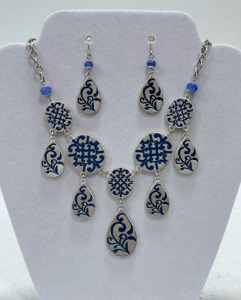 (1) Silver & Blue Necklace & Earrings Set
