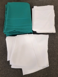 Microfleece Blanket, Pie Crust Shapers, Apple Cutter And Corer, Table Cloths,And Glass Pans