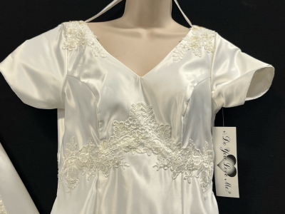 &ldquo;Do You Love Me?&rdquo; White Floral Wedding Dress