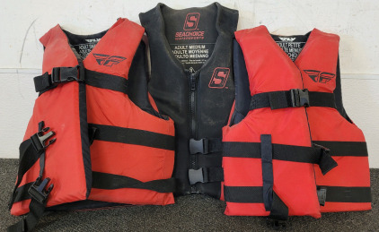 Medium And Petite Adult Life Vests