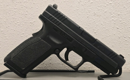 Springfield Armory XD-45 .45ACP Semi Automatic Pistol W/ Case And Accessories-- US647005