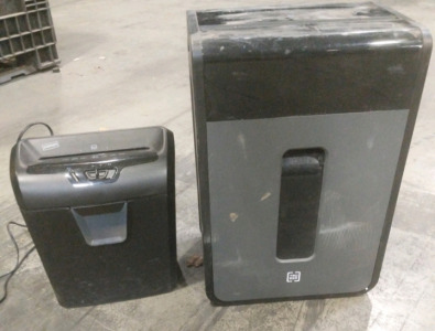 (1) TruRed Large Paper Shredder (1) Staples Small Paper Shredder