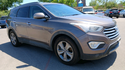 2015 HYUNDAI SANTA FE - 4X4! 93K MILES!