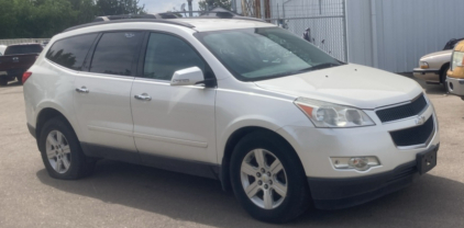 2012 CHEVROLET TRAVERSE - AWD!