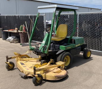 John Deere Commercial MowerF935