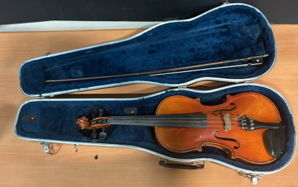 Violin w/ Case