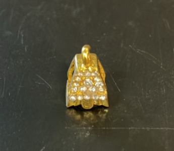 !!UNVERIFIED!! Gold & Daimond Pendant