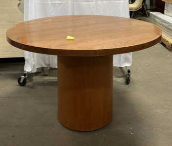 Circular Wooden Table 4&rsquo;x30&rdquo;